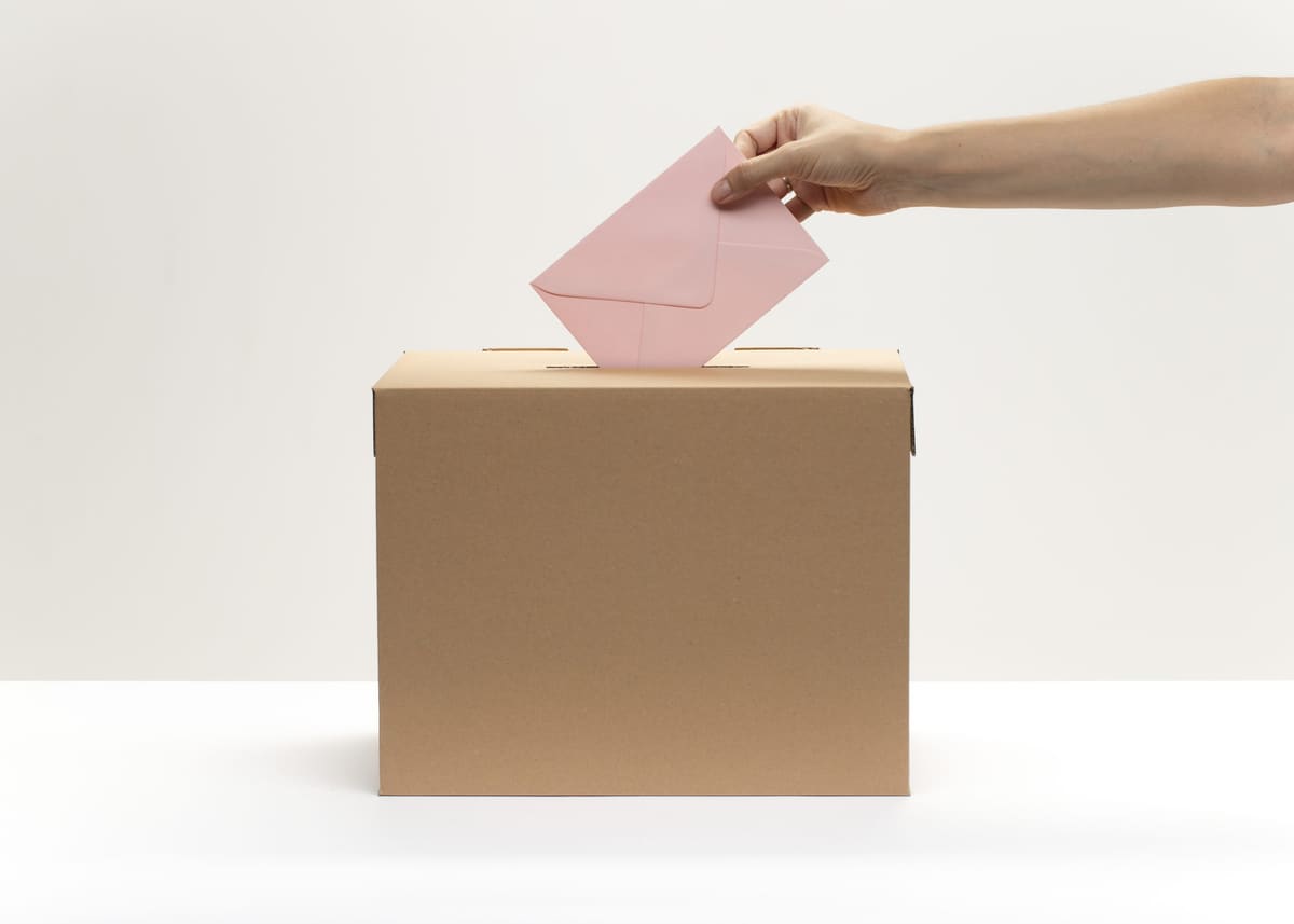 ¿Los mayores de 65 van a mesas electorales?