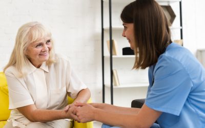 ¿Cómo ayuda la terapia ocupacional en personas mayores?